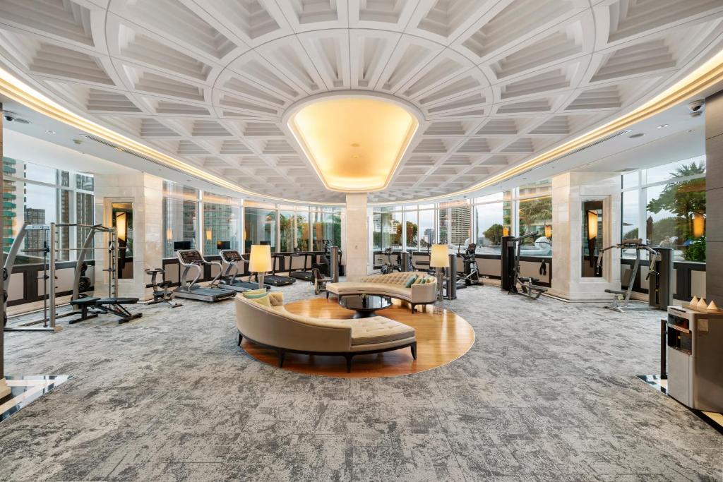 Grande Centre Point Hotel Terminal 2121