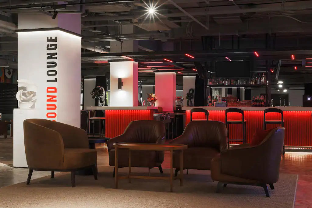 Radisson RED Phuket Patong Beach17