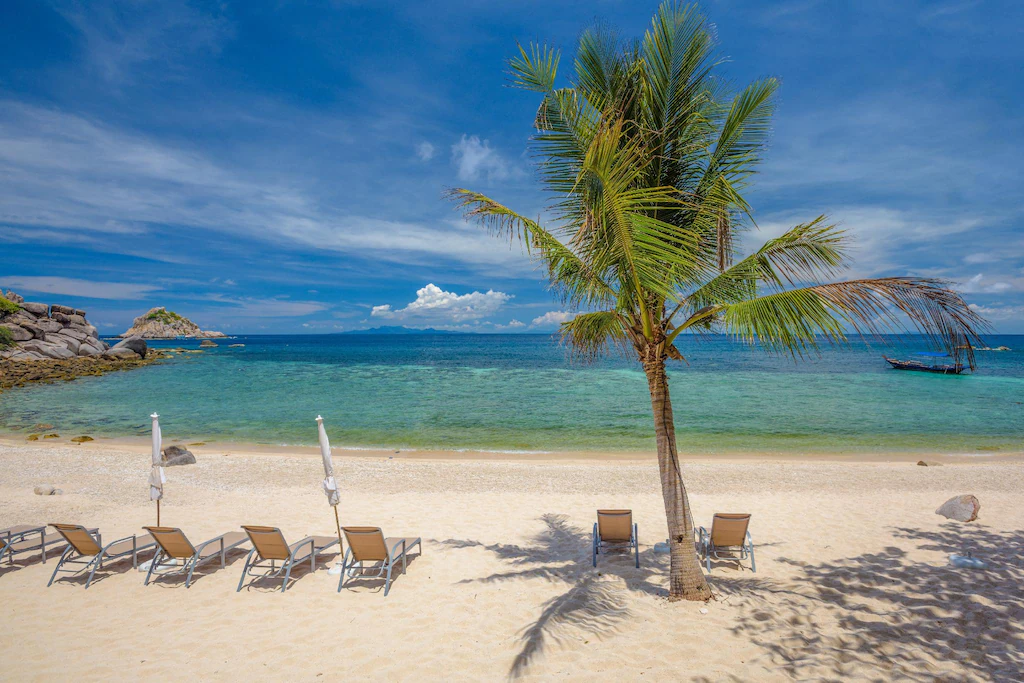 Beach Club by Haadtien1