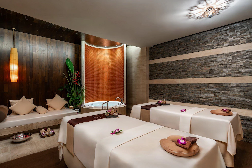 Centara Grand Beach Resort Phuket39