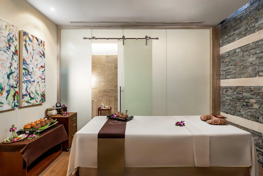Centara Grand Beach Resort Phuket46