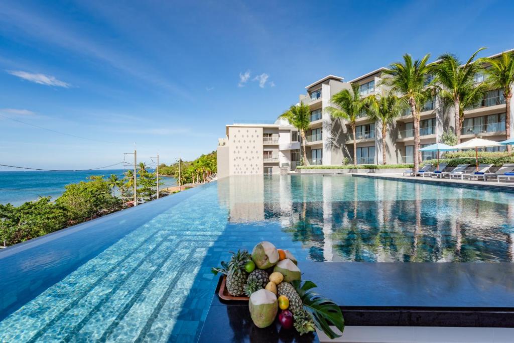 Oceanfront Beach Resort19