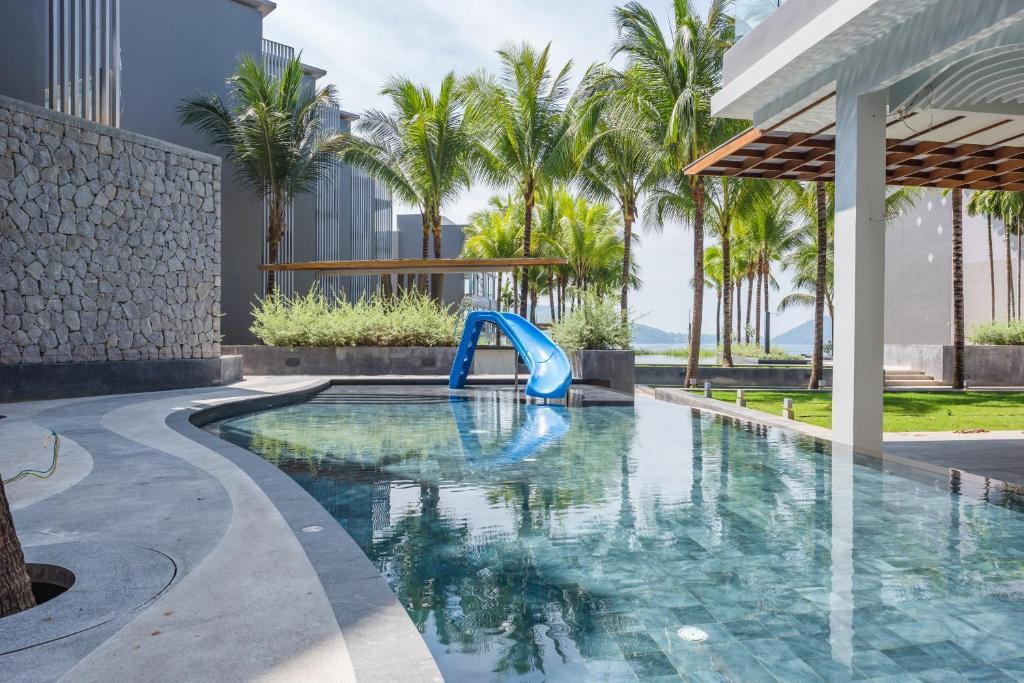 Oceanfront Beach Resort22