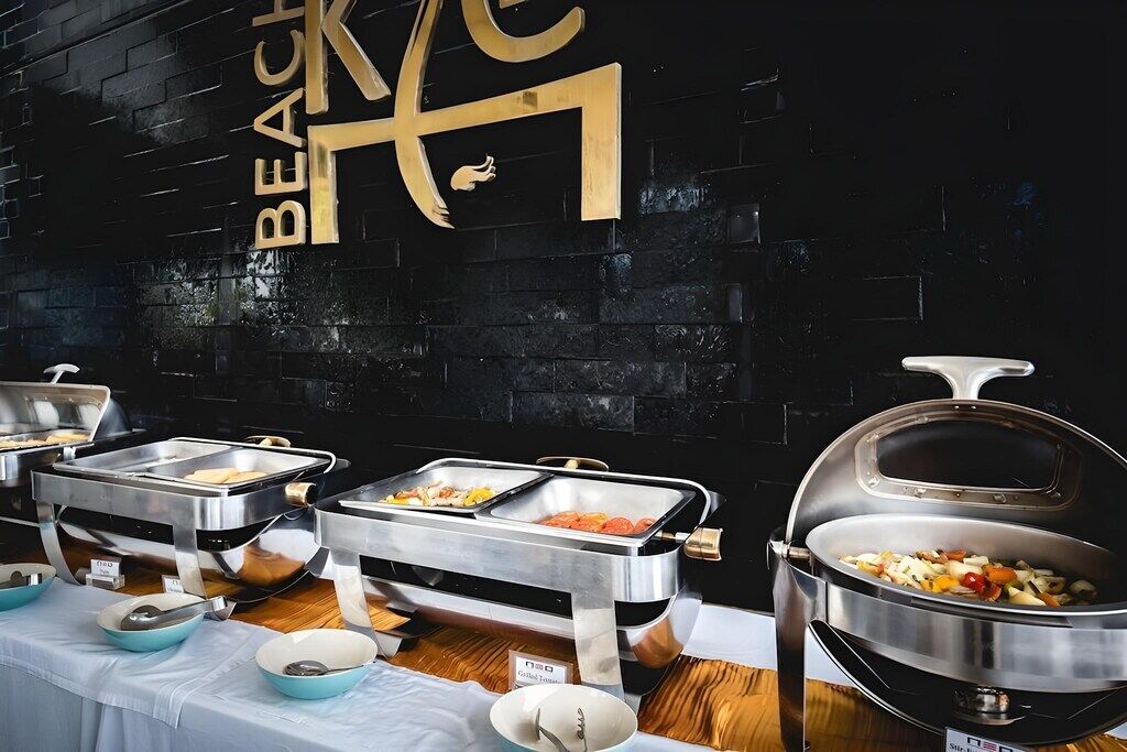 KC Beach Club & Pool Villas6