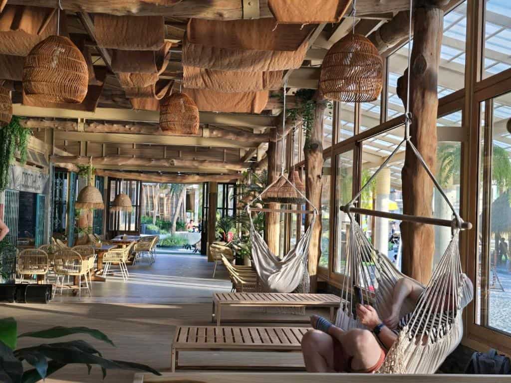 Cocohut Beach Resort5