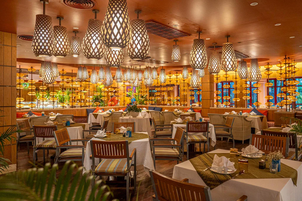 Centara Grand Beach Resort Phuket11