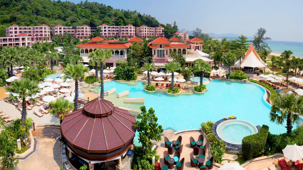 Centara Grand Beach Resort Phuket59