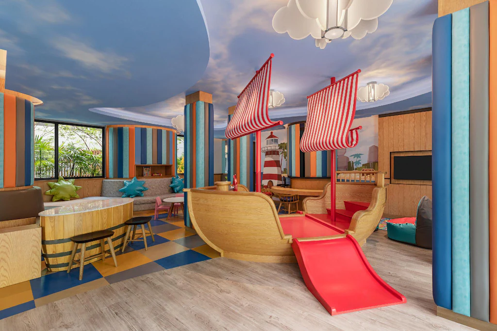 Four Points by Sheraton Phuket Patong Beach Resort32