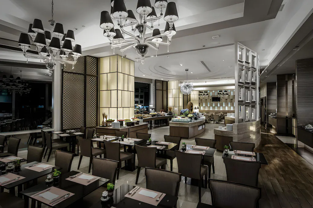 Grande Centre Point Hotel Terminal 21