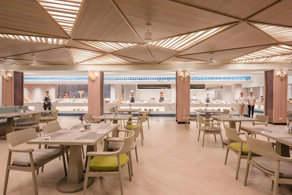 Oceanfront Beach Resort2