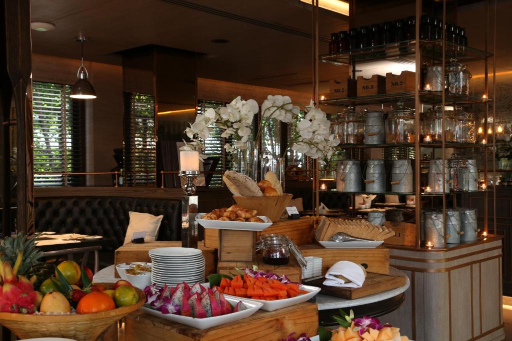 Riva Surya Bangkok13