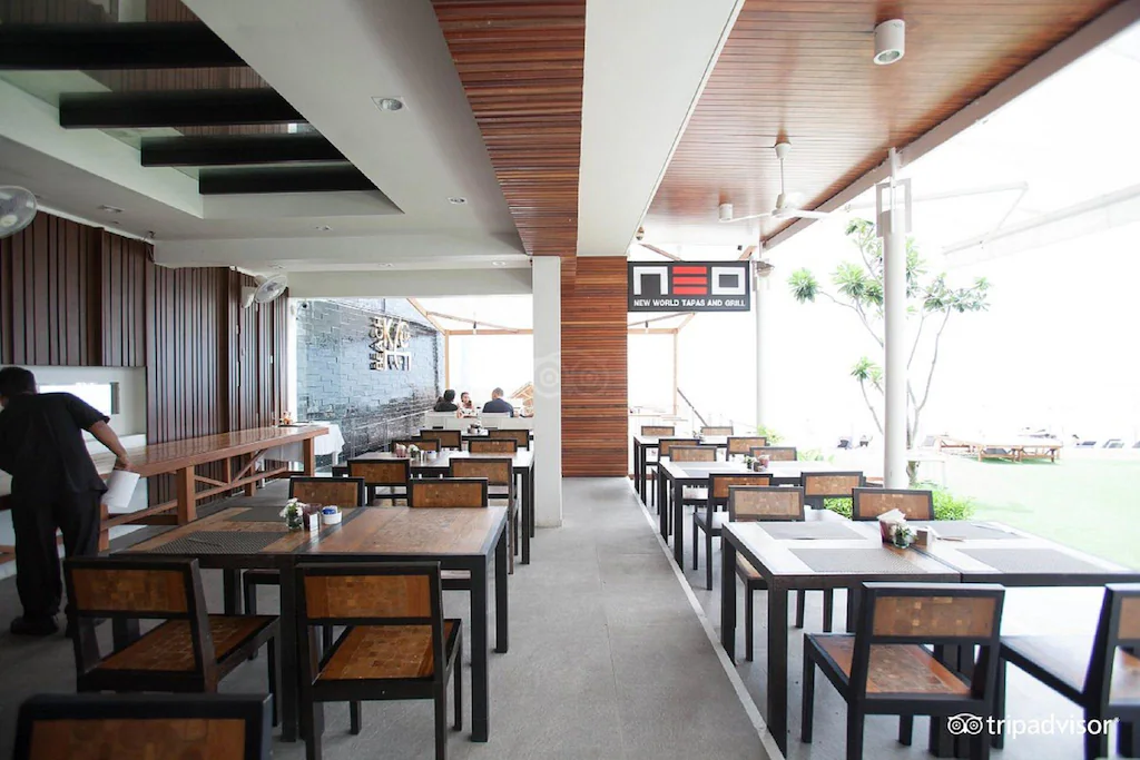 KC Beach Club & Pool Villas9