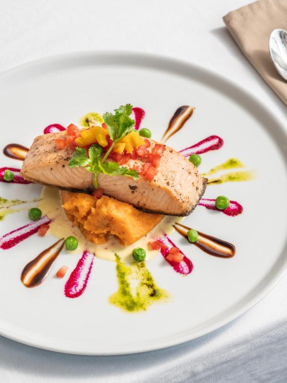 Zee Luxury Boutique Hotel4