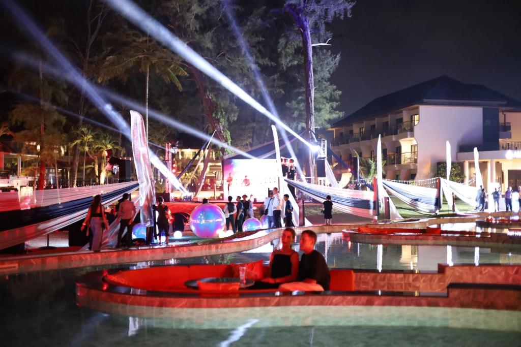 Amora Beach Resort Phuket29