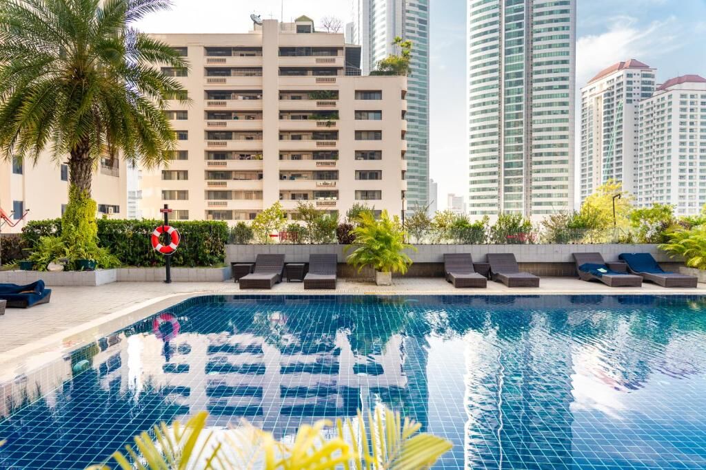 Rembrandt Hotel Bangkok11