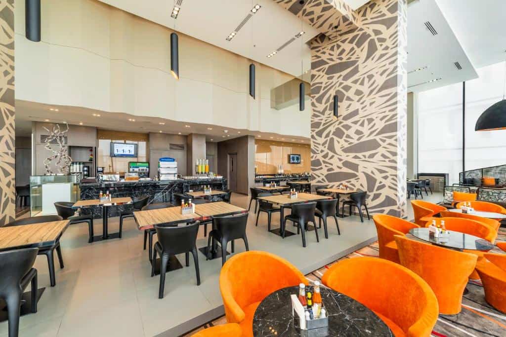 Holiday Inn Express Bangkok Siam8