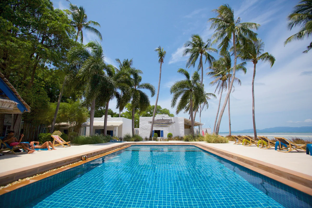Lime N Soda Beachfront Resort13
