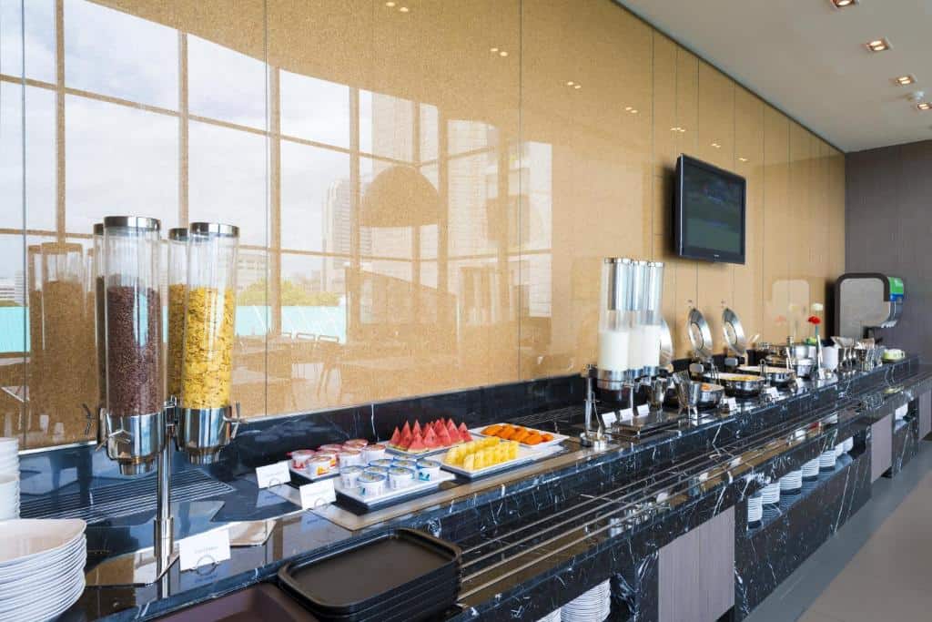 Holiday Inn Express Bangkok Siam12