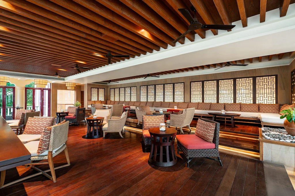 Centara Grand Beach Resort Phuket38