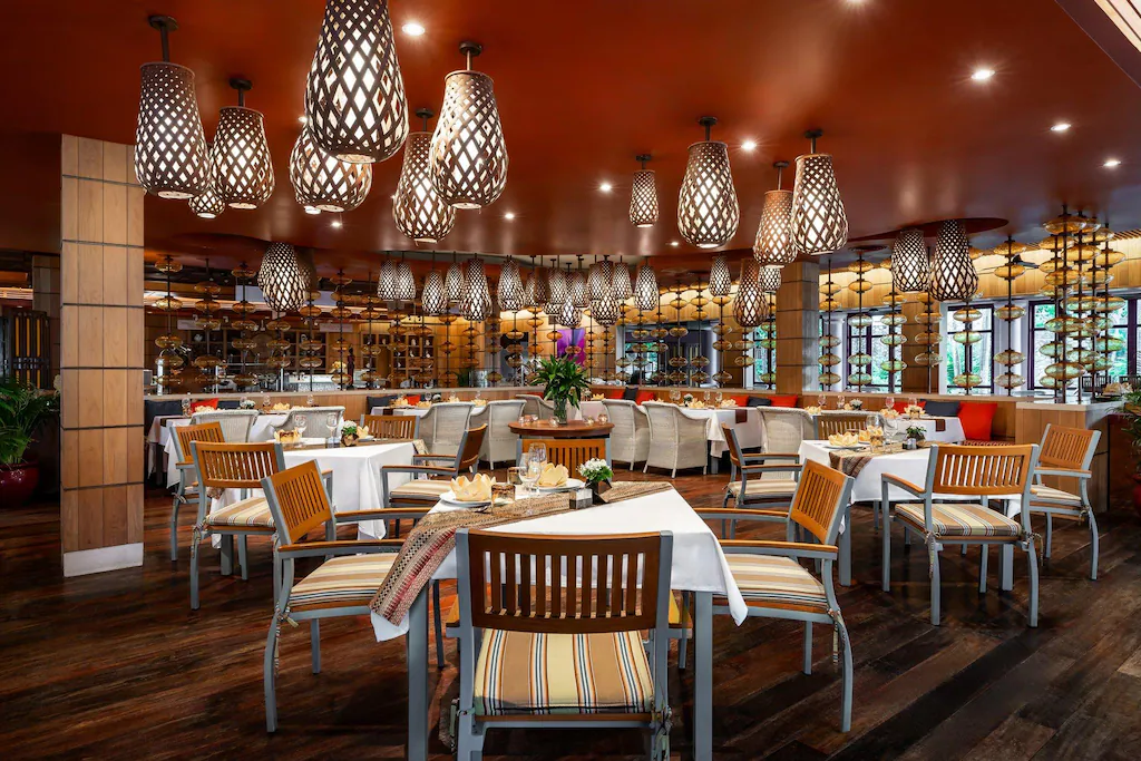 Centara Grand Beach Resort Phuket5