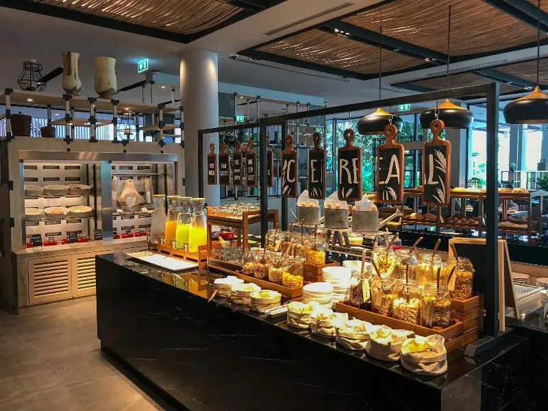 Four Points by Sheraton Phuket Patong Beach Resort2