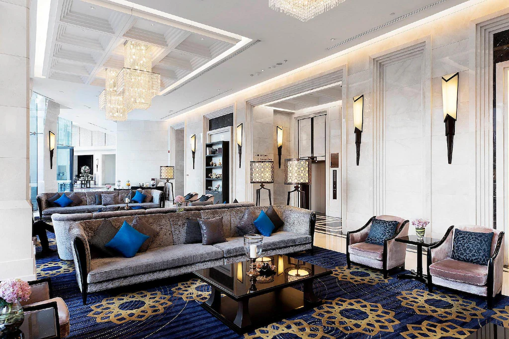 Grande Centre Point Hotel Terminal 2122