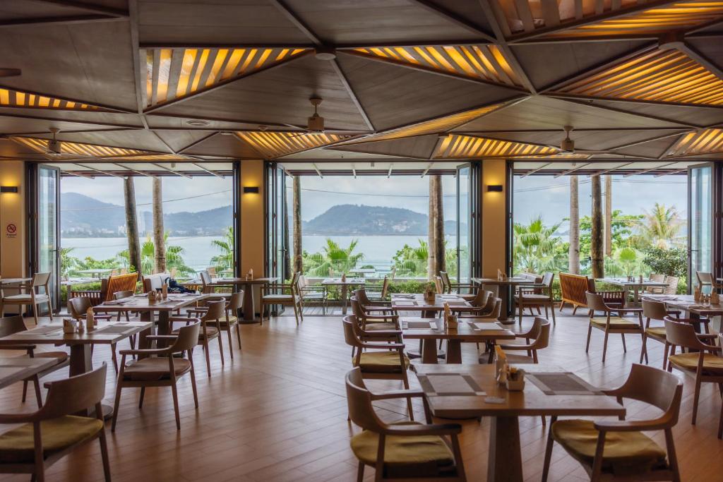 Oceanfront Beach Resort5