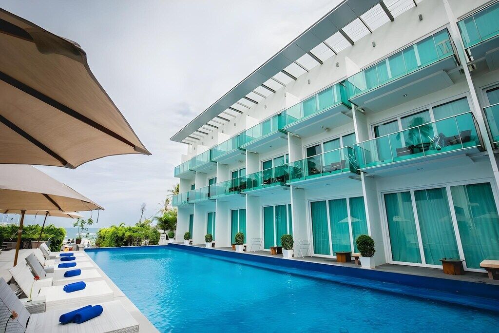 KC Beach Club & Pool Villas19