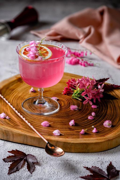 Amora Beach Resort Phuket8