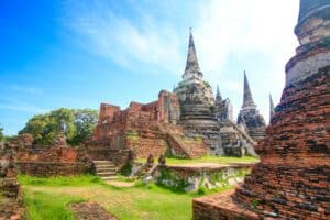 טיול יום לאיותיה + שייט