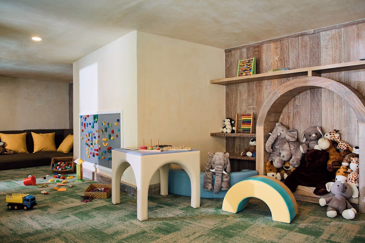 Dinso Resort & Villas Phuket Vignette Collection, an IHG Hotel18