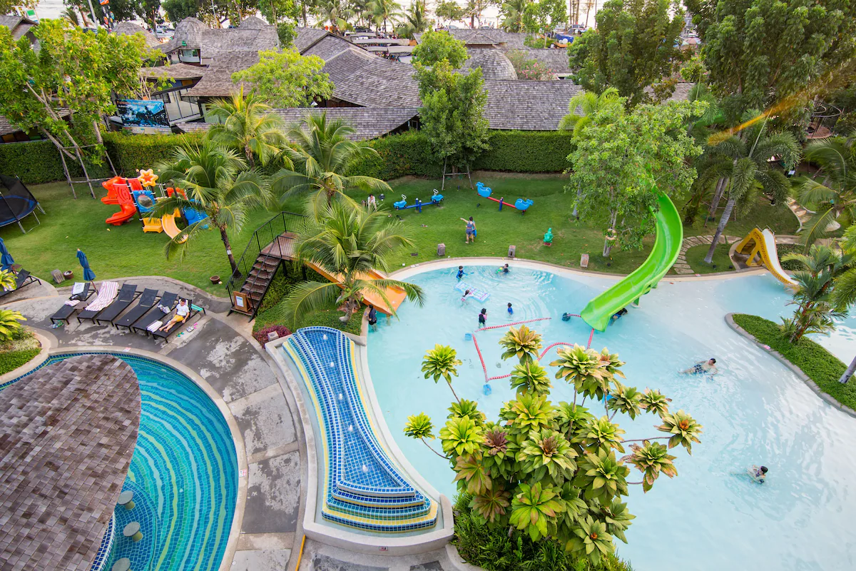 Holiday Ao Nang Beach Resort, Krabi1