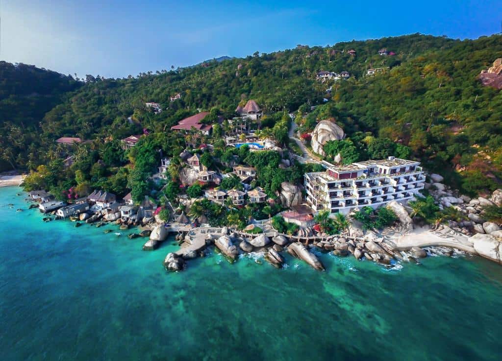 Jamahkiri Dive Resort & Spa31