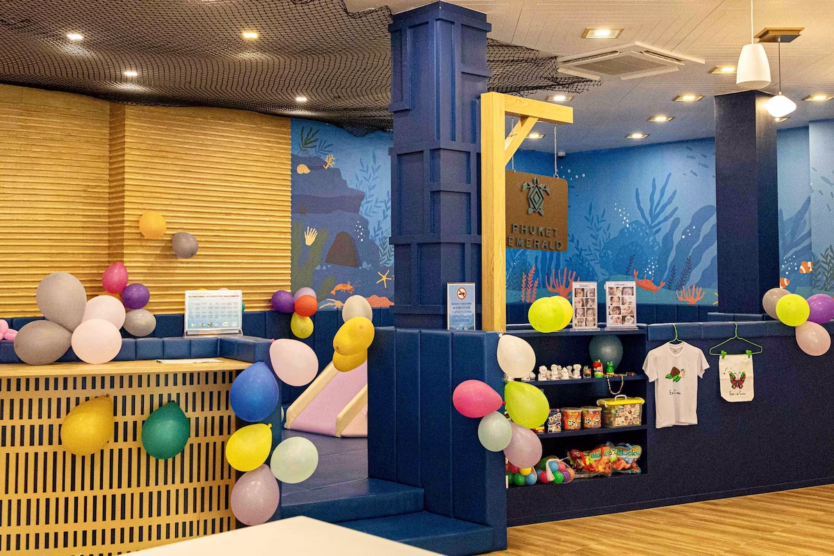 Phuket Emerald Beach Resort17