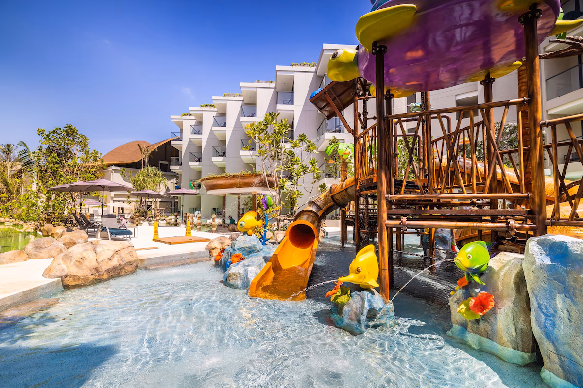 Phuket Emerald Beach Resort36