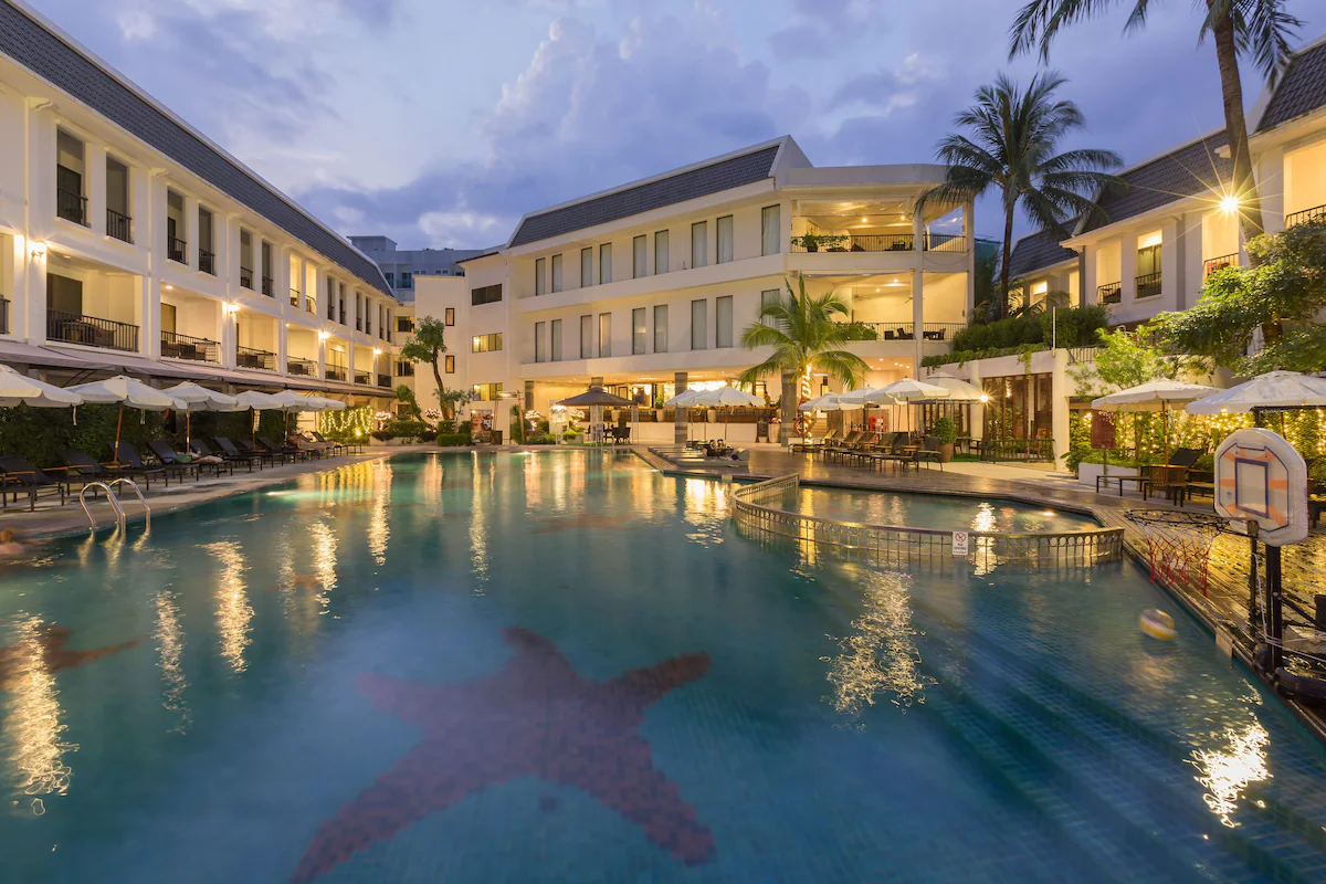 Sawaddi Patong Resort & Spa1