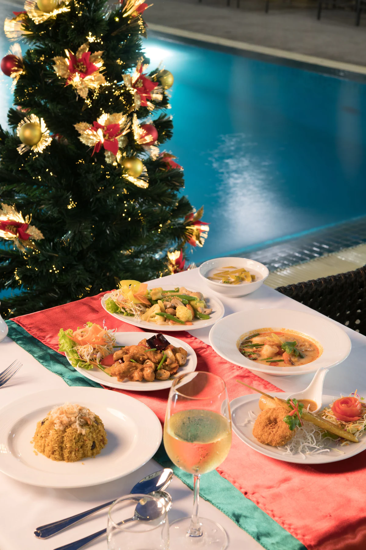 Sawaddi Patong Resort & Spa10