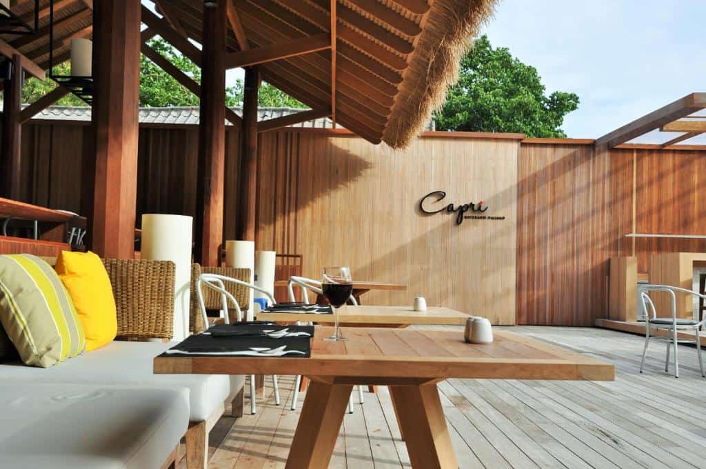 Beach Club by Haadtien11