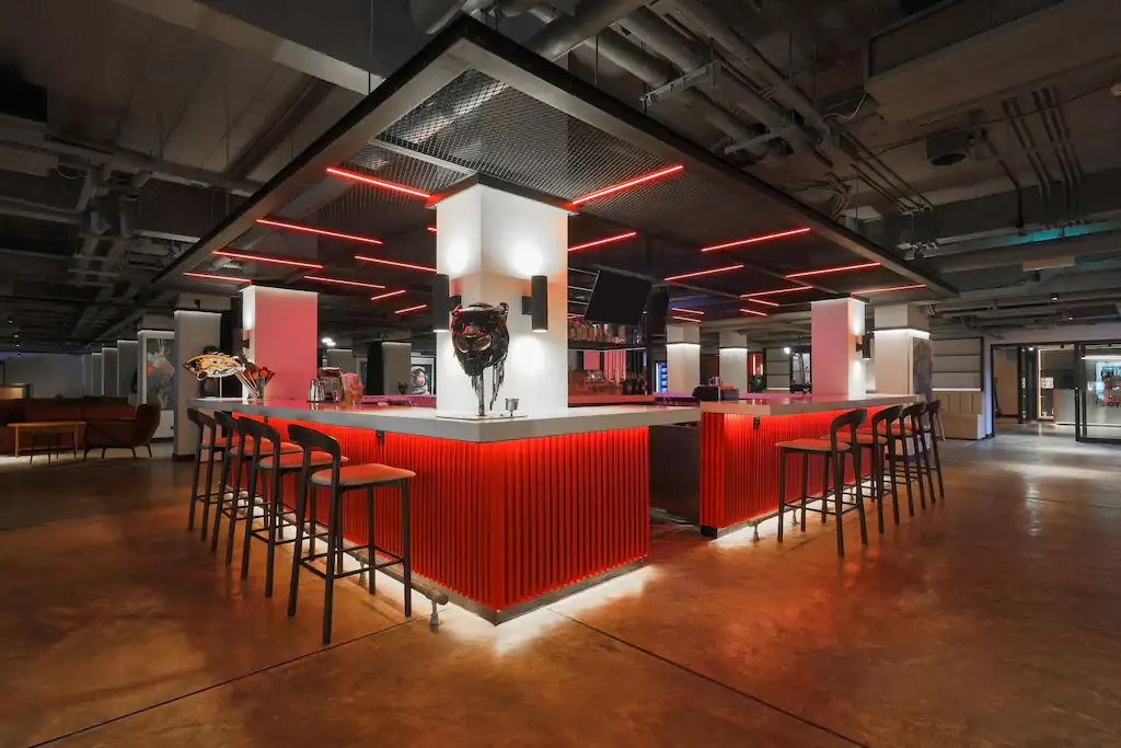 Radisson RED Phuket Patong Beach15