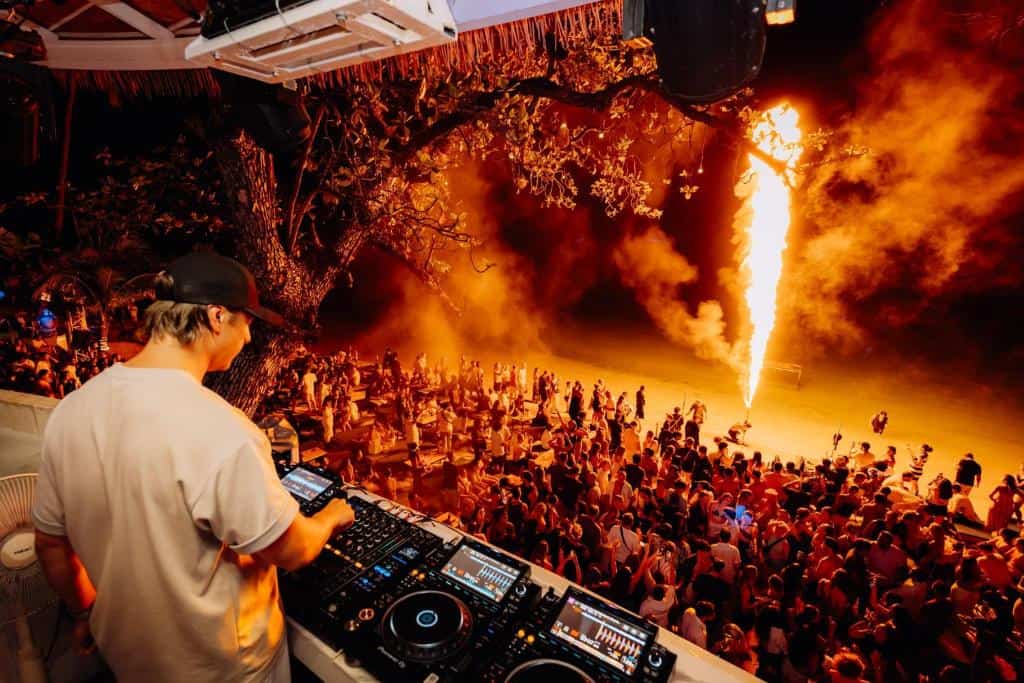 Arkbar Beach Club & Resort20