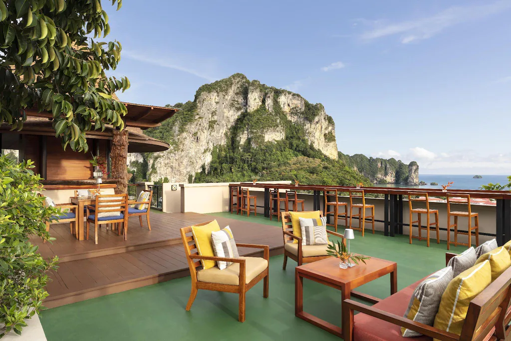 Avani Ao Nang Cliff Krabi Resort17