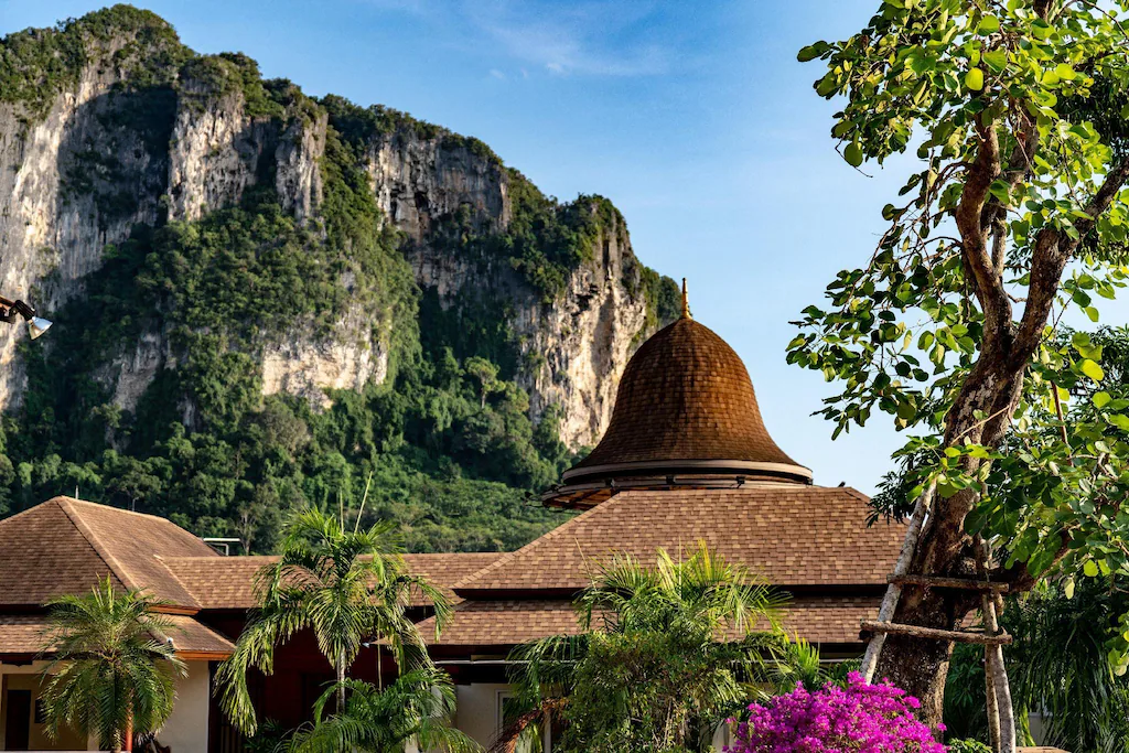 Avani Ao Nang Cliff Krabi Resort29