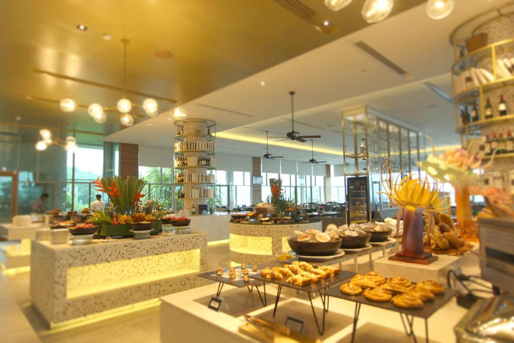 Wyndham Grand Phuket Kalim Bay10