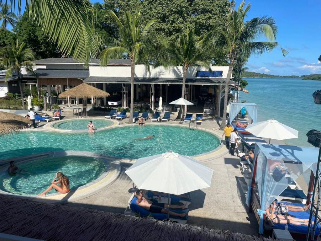 Combo Beach Hotel Samui1