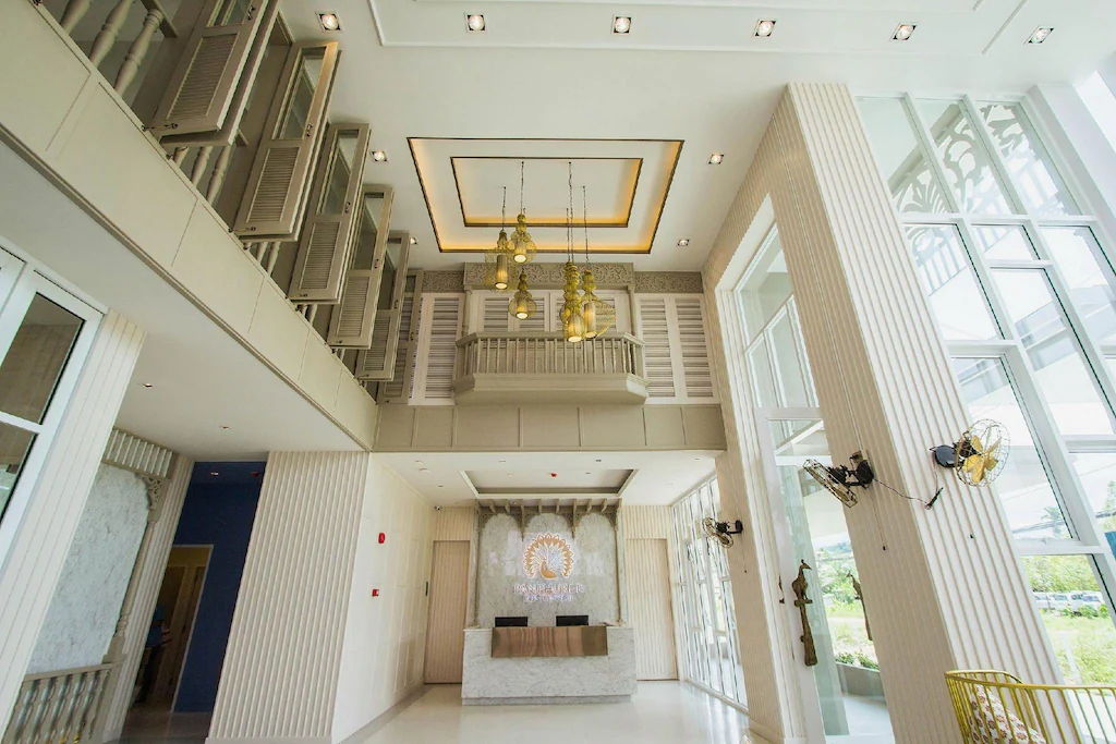 Panphuree Residence20