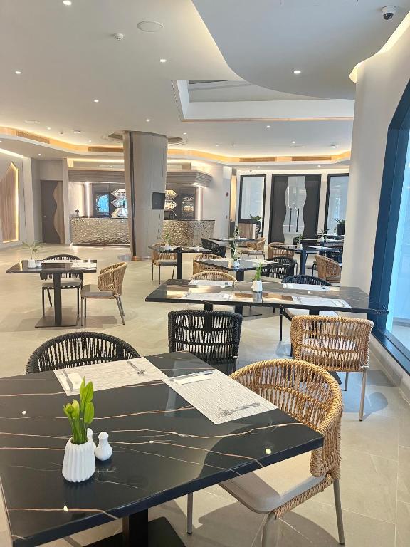 Amora Beach Resort Phuket