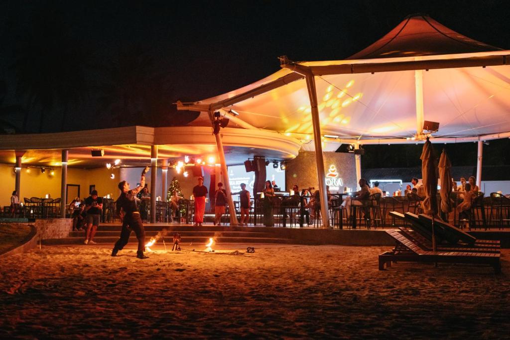 Amora Beach Resort Phuket13