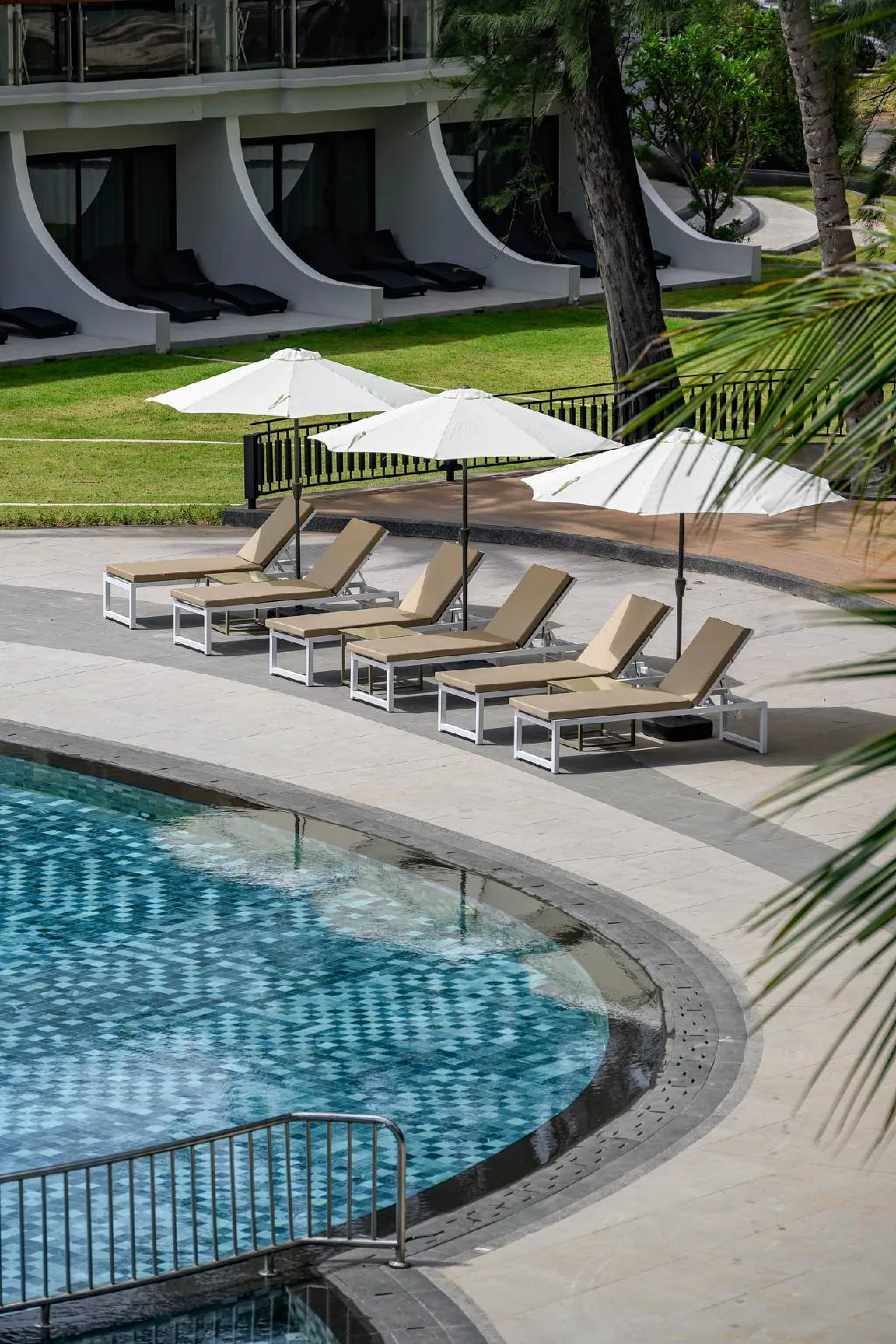 Amora Beach Resort Phuket21