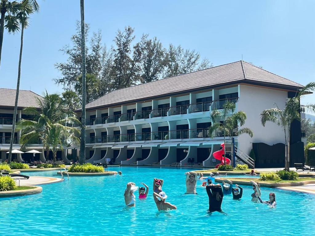 Amora Beach Resort Phuket25