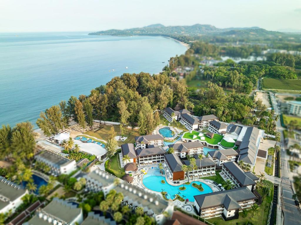 Amora Beach Resort Phuket41